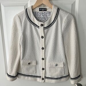 NWOT Karl Lagerfeld white Chenille Jacket with Black piping size 4